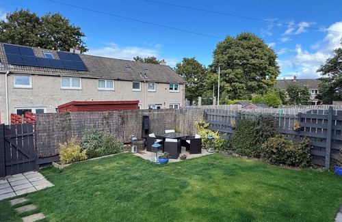 Currie House | A perfect location for the airport and the city, comfortable stay home from home