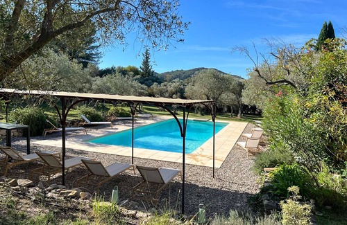 Boulbon House | A period property near Avignon and the Alpilles – Sleeps 15