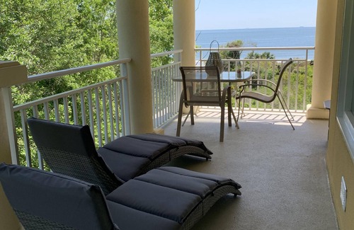 Daufuskie Island Villa | A Piece of Heaven: Oceanfront 3 BR/3 bath villa - FREE golf cart!