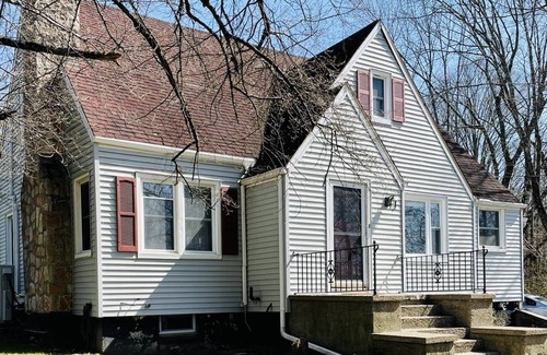 Mountain Dale House | A Place for Friends, Families, and Lovers