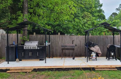 Athens House | A Place to Enjoy Before/After Game - Gameday Rental