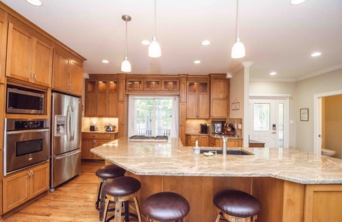 Spring City House | "A Place To Land" on WATTS BAR LAKE with a PRIVATE BOAT DOCK!