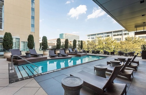 Memorial House | A Place to Unwind, Unplug, And Recharge! Free Parking, Outdoor Pool