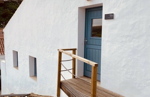 Aljezur House | A Porta Azul - Oldtown Aljezur- Studio