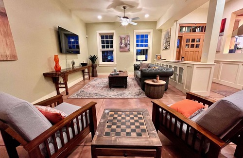 El Presidio Historic District House | A Premium and Award-Winning Downtown Property Minutes from the UofA!