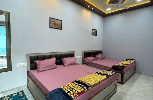 Varanasi Hotel | A Premium Stay in the Heart of Varanasi – Welcome to Rudransh Vintage Home