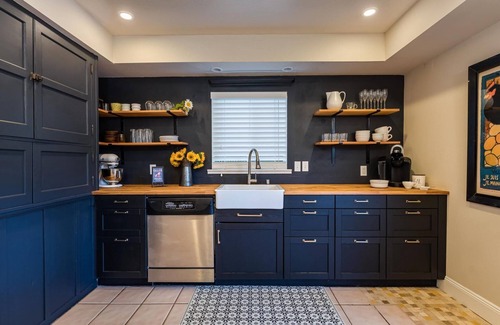 Petaluma House | A private, comfy 3bd-2ba home in the heart of downtown Petaluma!