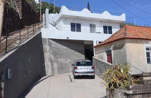 Tabua House | A Propriedade tem uma Vista Única Para um pôr do sol Deslumbrante e Sossegada
