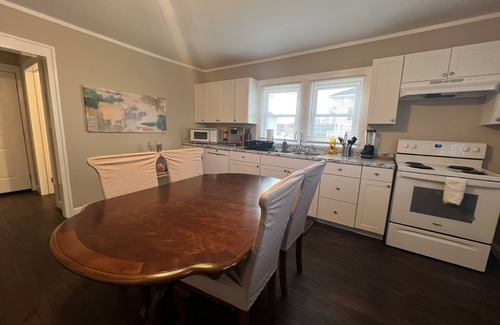 Gastonia House | A quaint 100 year old house fully remodeled in the heart of Gastonia