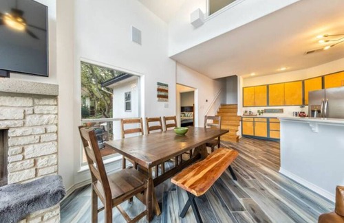 Marble Falls House | A rare find - bright gorgeous 3 bedroom home nestled on Lake Marble Falls!