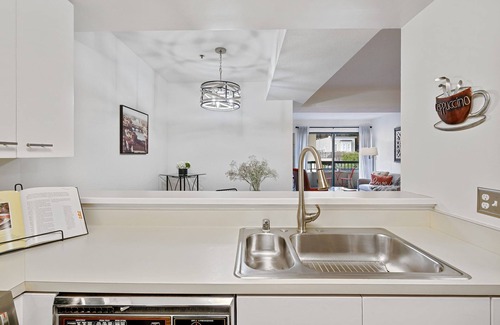 Civic Center Condo | A real gem in the Heart of San Francisco