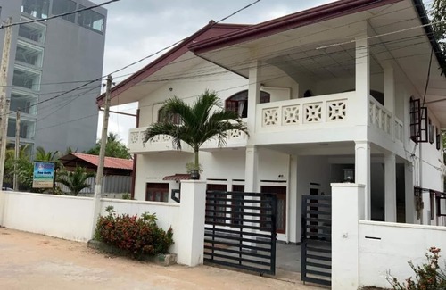 Negombo Bed & Breakfast | A Relaxing Tourist Guest House,Situated 30 meters to the Beach of Negombo