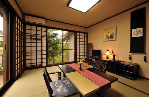 Izunokuni House | A rental villa in a quiet hilltop area surrounded /Izunokuni Shizuoka