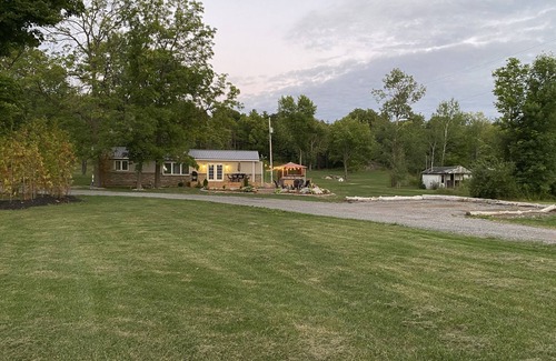 Campbellford House | A Resort Style Stay