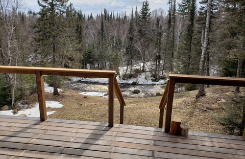 Finland House | A River Runs Through It