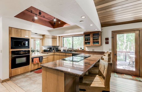 West Sedona House | A river runs through. Private Estate on OAK CREEK! Pickleball Court in backyard!