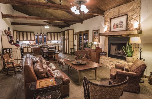 Ennis Other | A Romantic, Family And Pet Friendly Guest House.