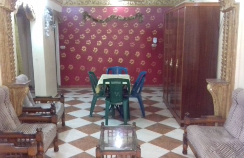 Al-Muntazah Apartment | A room w/2 beds/FP in Alex - 20 mins from the sea