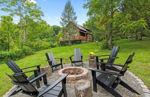 Naples Ski Chalet | A Rustic Retreat- FLX region Hot tub, game room & fire pit