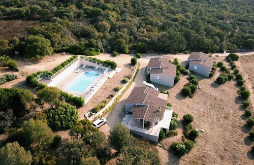 Figari Villa | A SANTA:3 villas with swimming pool.6kms from the sea.PROMO.
