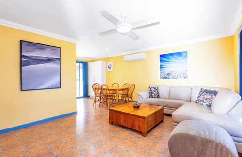 Ledge Point House | A seaside holiday home, beach, sun and memories just waiting to be made