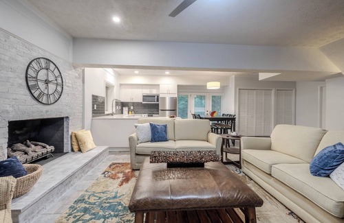 Greer Apartment | A Serene Retreat with Modern Comforts
