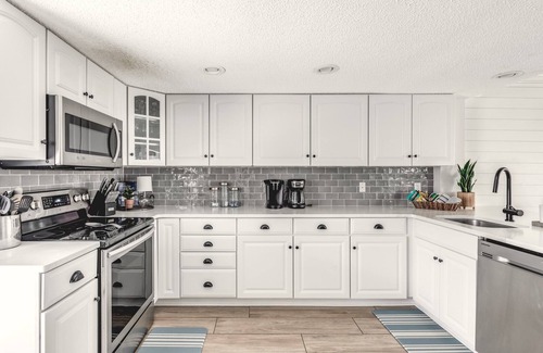 Miramar Beach House | A Shore Thing - Quiet Home with 2 Golf Carts!