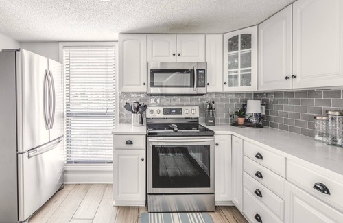 Miramar Beach House | A Shore Thing - Quiet Home with 2 Golf Carts!