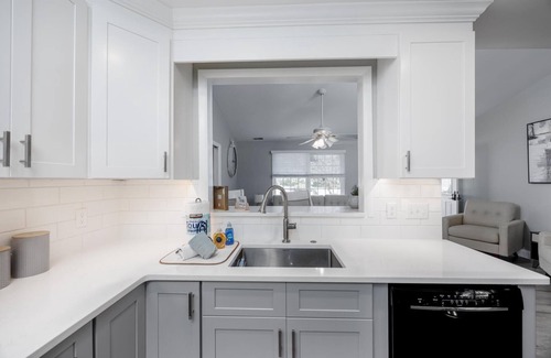 Lower Township House | A Shore Thing - Spacious House, Large Deck, BBQ, Fresh Linens & Pet Friendly