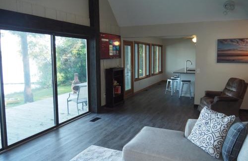Elk Rapids House | A Short's Walk - Lakefront W Spa & Kayaks!