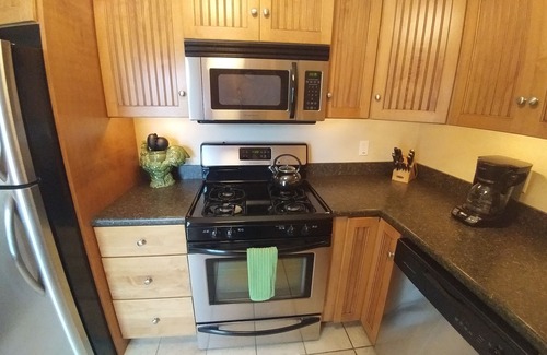 Ogunquit Condo | A short walk everywhere. Great Fall and Spring Rates