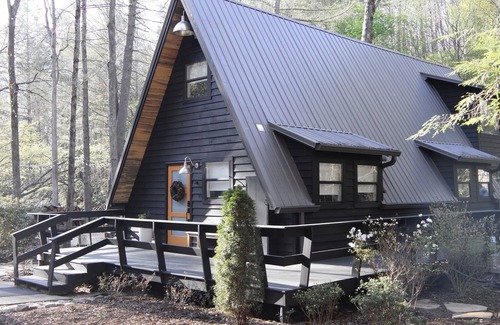 Cashes Valley Cabin | A Simple Song: A-frame cabin located on Fightingtown Creek