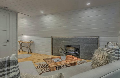 Cashes Valley Cabin | A Simple Song - Creekfront | A-Frame | Hot Tub