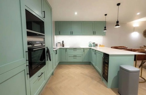 Spitalfields House | A Slick House Trendy Spitafields