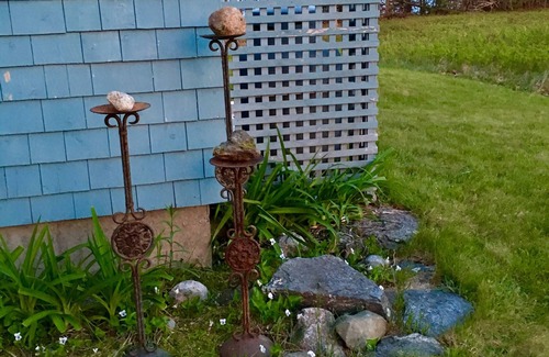 Surry Cottage | A small, rustic and private cottage. great for couples or a small family.