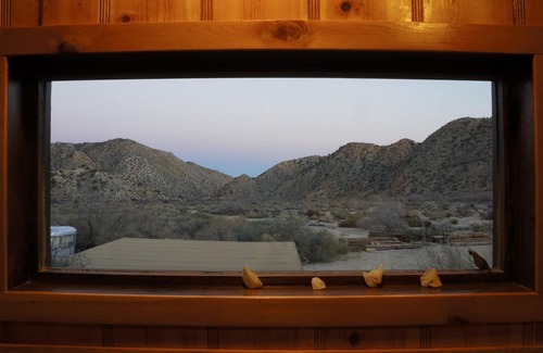 Yucca Valley Cabin | A Sparkling Clean 1940's High Desert Cabin
