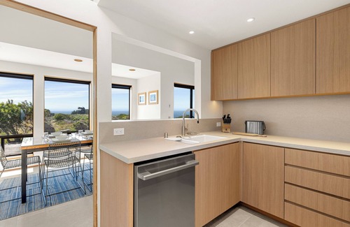 Sea Ranch House | A Stone's Throw Away from the Spectacular Sights and Sounds of the Ocean