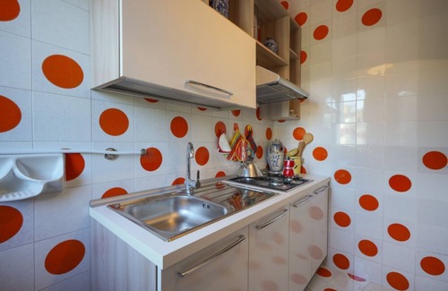 Municipio 5 Apartment | A stone's throw from the sea - Apartment with parking