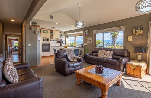 Richmond House | A stunning family home with lovely outdoor spaces