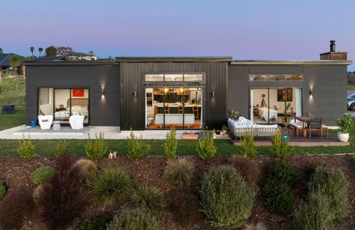 Ruby Bay House | A stunning modern home in a rural setting just a short drive to Mapua village