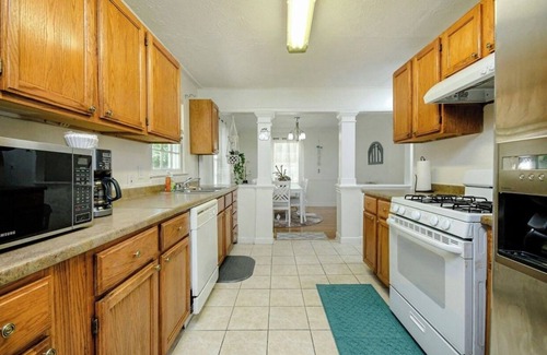 Hapeville House | A stylist home near the Airport Area