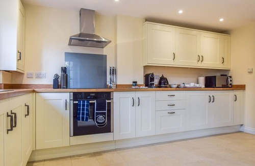 Winchcombe Cottage | A sudeley castle cottage that sleeps 4 guests in 2 bedrooms
