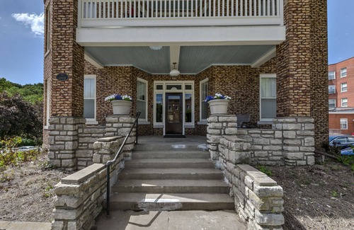 Excelsior Springs Apartment | A Suite Spot Downtown ES