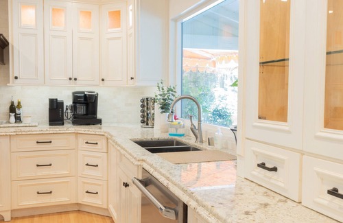 Whittier House | A Sweet Retreat /LA Attractions/Disney/Beaches