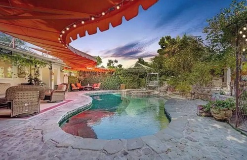 Whittier House | A Sweet Retreat /LA Attractions/Disney/Beaches