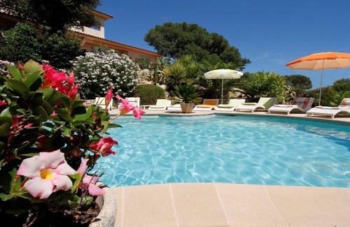 Sainte-Maxime Apartment | A title to put here .