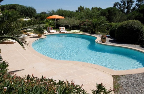 Sainte-Maxime Apartment | A title to put here .