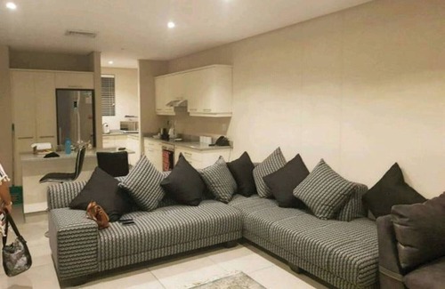 Umhlanga Apartment | A TOUCH OF CLASS BEACON ROCK 126 UMHLANGA