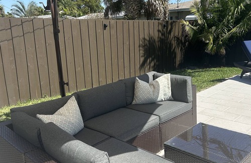 North Andrews Gardens House | A True Beach Home With a Beautiful Pool