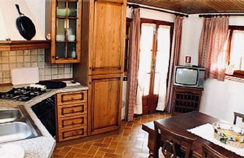 Crespina Apartment | A TULIP. for a Tuscan landscape.